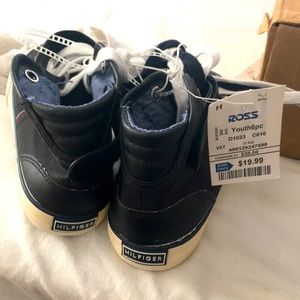 Dbl lace all stars by hilfiger. Kids.